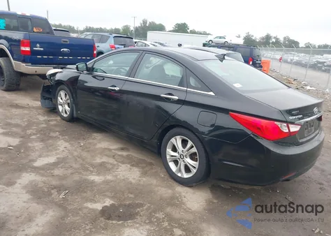 2013 Hyundai Sonata Limited z USA, uszkodzony, nr VIN 5NPEC4AC6DH689189